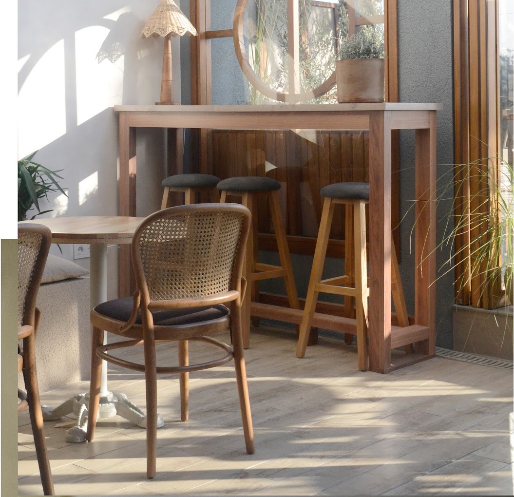 flow cafe - Bugholzstühle